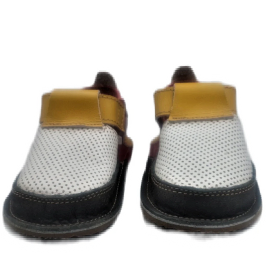 Kiko Microperforat Marrón - Sandalia respetuosa - Cuddle Shoes