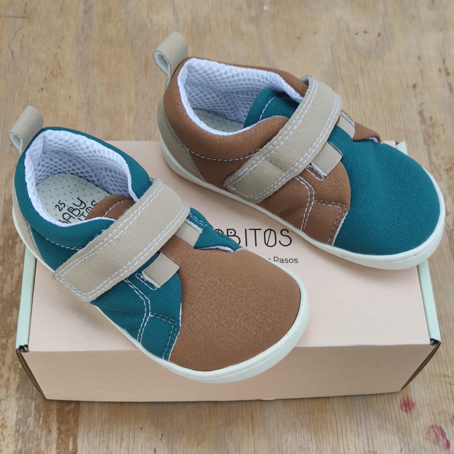 Baby Lobitos - Barefoot Sneaker - Twister