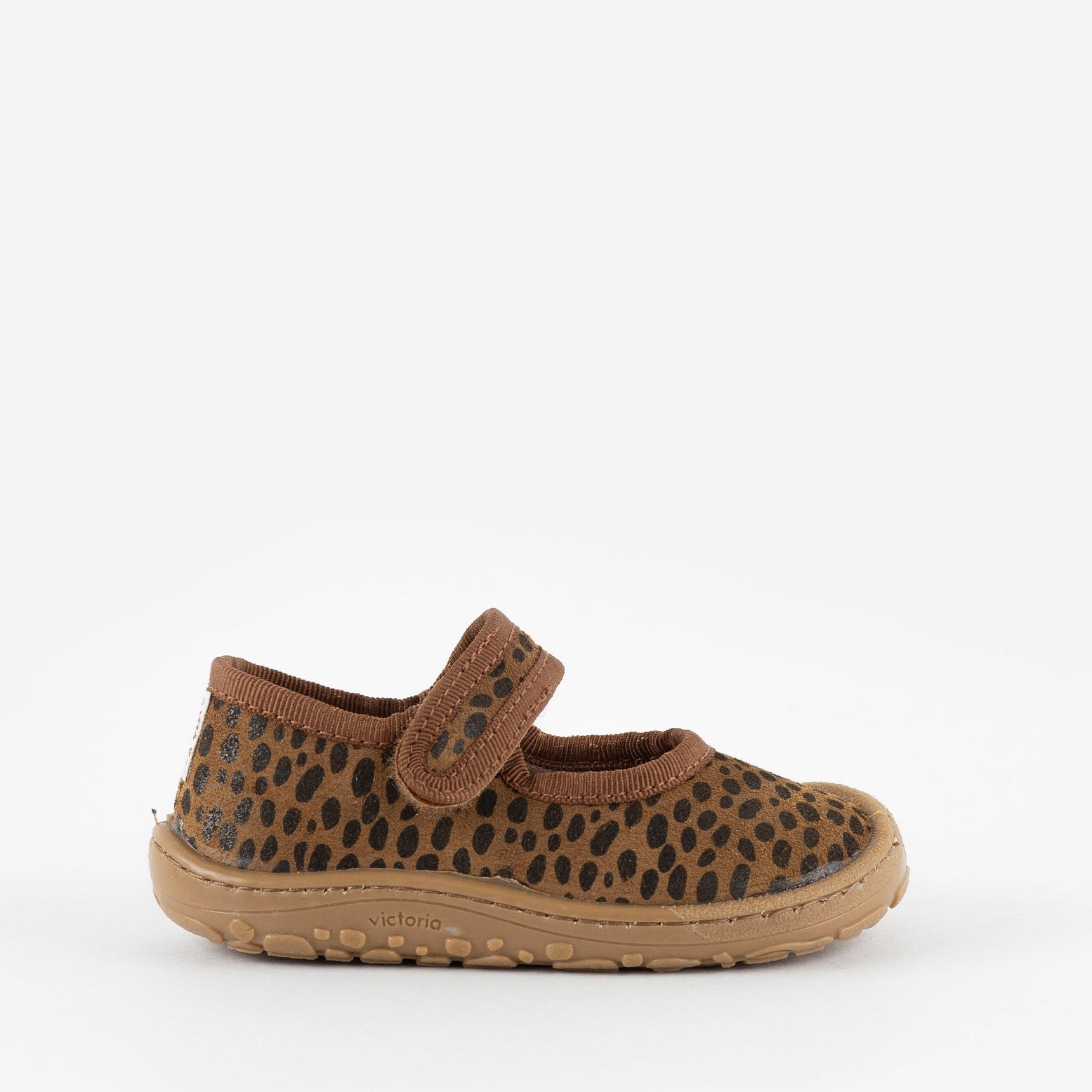 Victoria - Merceditas Barefoot Canvas 