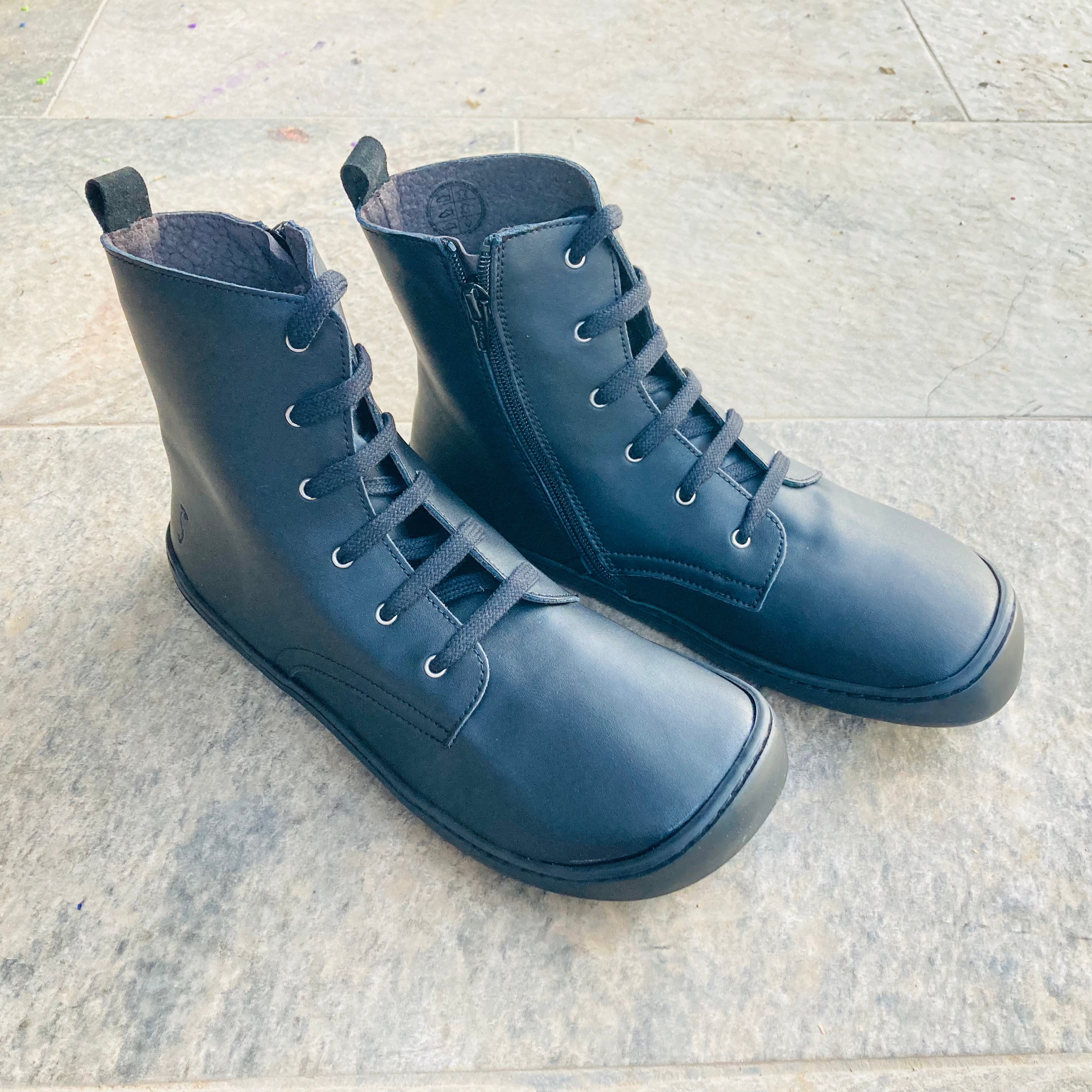 Bota Barefoot Adulto - FlexiNens - Piel Negro - 9085R